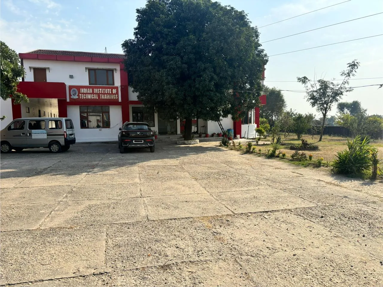 IITT COLLEGE (JAMMU, BARHIBHARMNA)